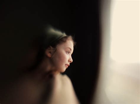 Lensbaby brings 'Sweet Spot ' selective focus lens to iPhone: Digital ...