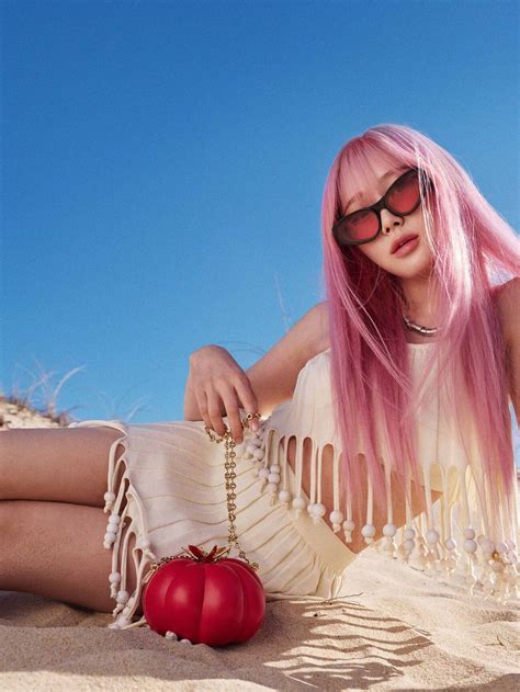 Loewe Paula's Ibiza - Loewe Paula's Ibiza 2025 Campaign | Photos, Review and Videos | Kendam