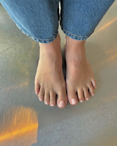 Lily Allen Feet Porn