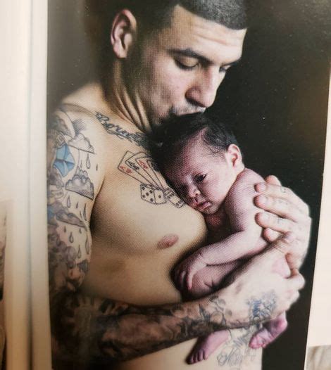 what is aaron hernandez daughter net worth