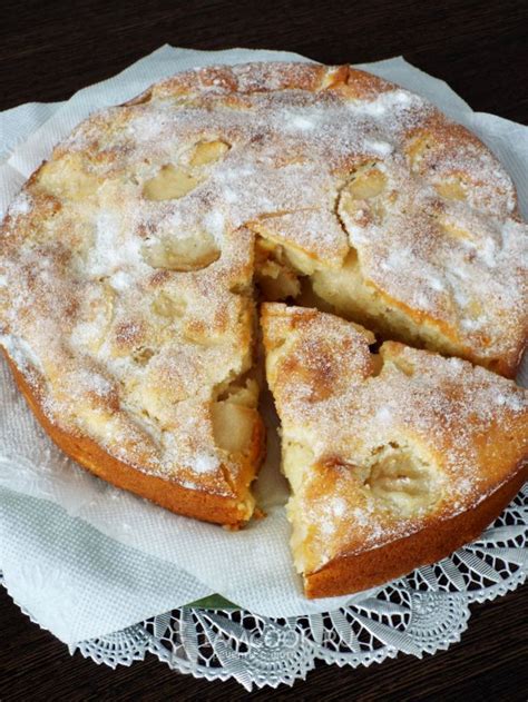 Шарлотка с яблоками