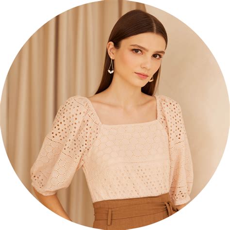 Buy Dresses Online in Singapore | Floral Dresses | hervelvetvase