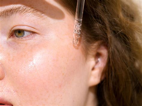 Should You Start Retinol In the Summer or Winter? Dermatologists Explain