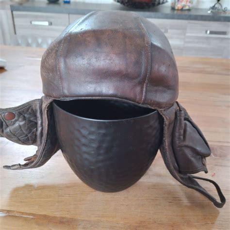 Helmet (1) - Leather - Catawiki