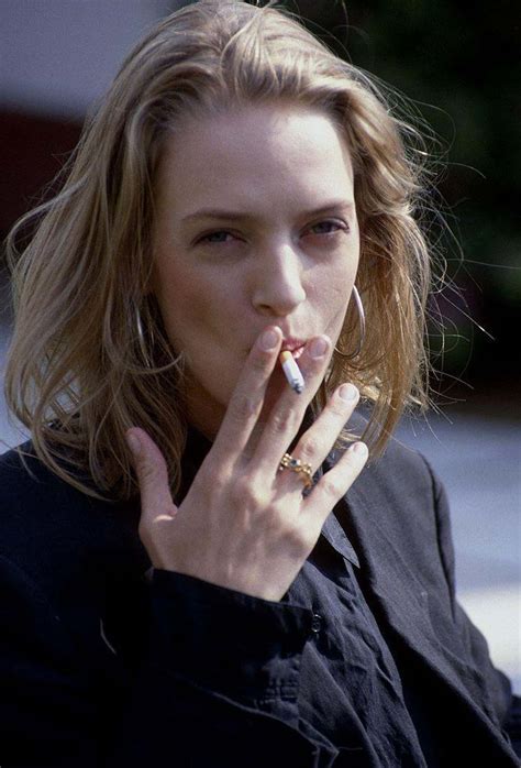 55+ Celebrities Who Smoke Cigarettes