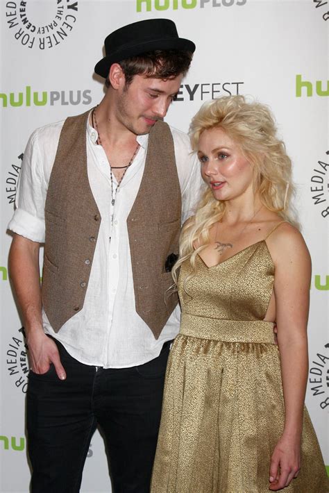 Sam Palladio And Clare Bowen