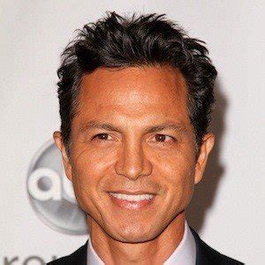 Benjamin Bratt (TV Actor) - Age, Birthday, Bio, Facts, Family, Net