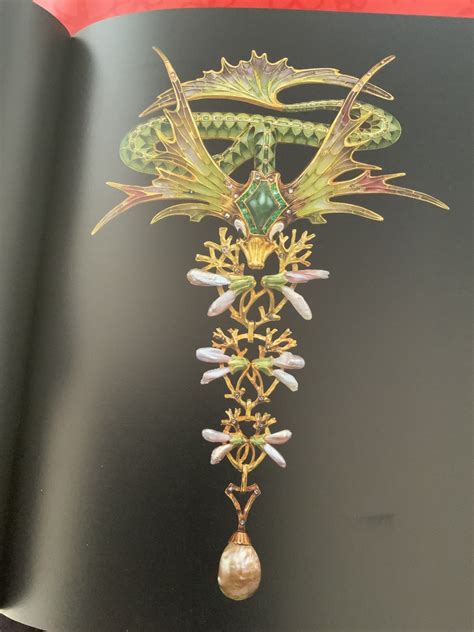 Exposition « Un art nouveau. Métamorphoses du bijou 1880-1914