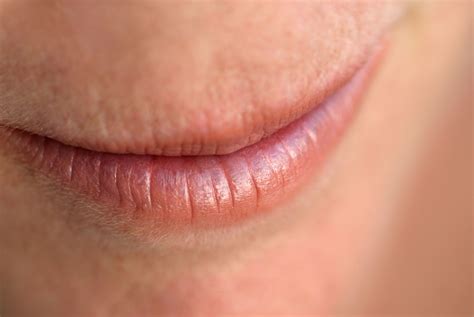 Lips are quivering symptoms that might indicate a serious health issue 5