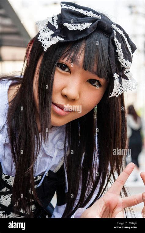 Japan, Kyoto. Costume play girl, Goth Lolita Victorian Maid black ...