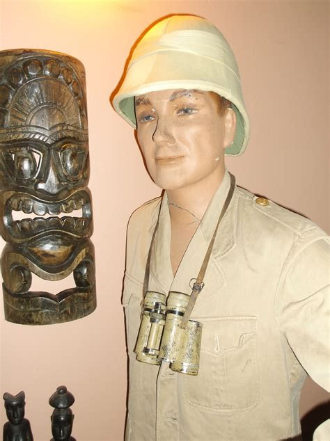 new and improved Jungle cruise themed garage and figure | Jungle