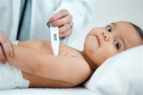 Bebê Com Febre E Resmungando - Febre Em Criancas Febre No Bebê: Quantos Graus, Causas E O Que Fazer