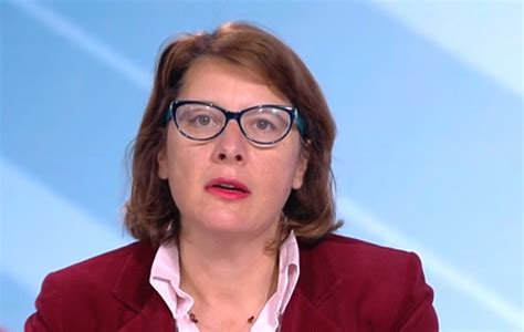 Весела Чернева: Някои от българските политици са “подхранвани” с ...