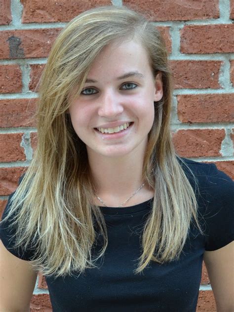 Pictures of Sara Lane
