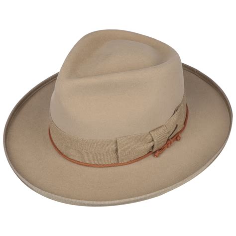 Felt Hat Nyt 10