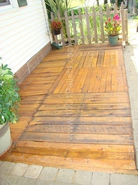 Pallet Deck • 1001 Pallets | Pallet decking, Pallet outdoor, Pallet diy