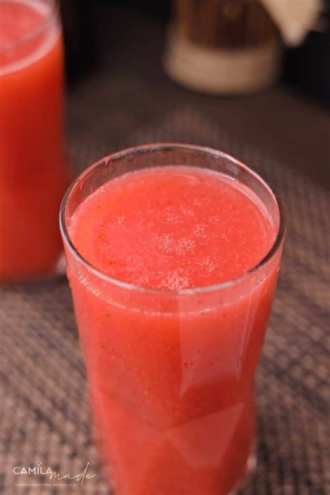 Easy Strawberry Juice - Camila Made