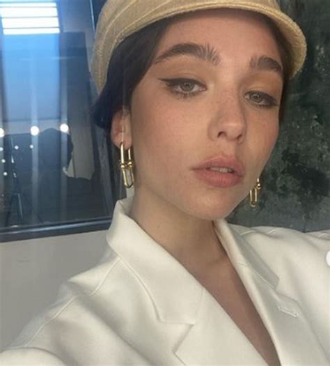 Quién es Matilda De Angelis, la actriz que hace Lidia Pöet en la serie