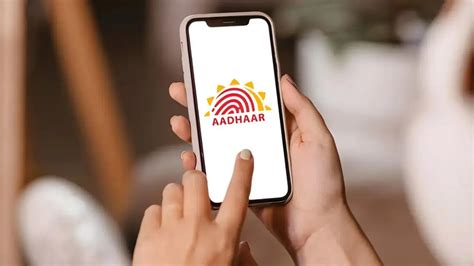 explained  uidais  aadhaar app enables secure offline