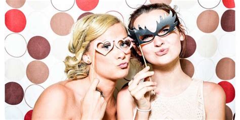 how to find out cruise theme nights - royal caribbean