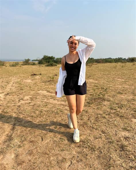 Arielle Tara | What do you call a truck full of bison? 🐃 A buffa-load