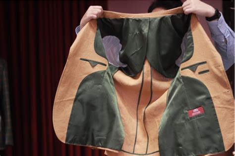 evaluate   tailored jacket  small details tailor bros