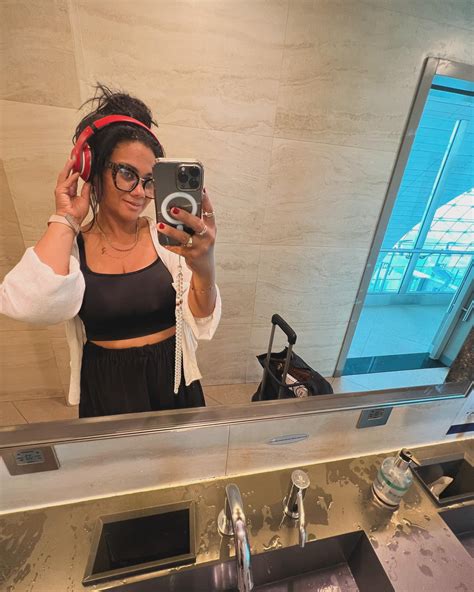 Lauren Jasmin (@lauren_jazz) • Threads, Say more