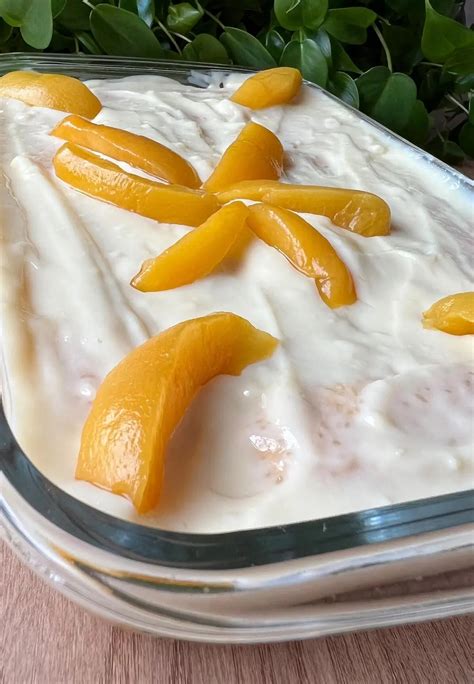 Pavê de pêssego com 4 ingredientes - Receiteria