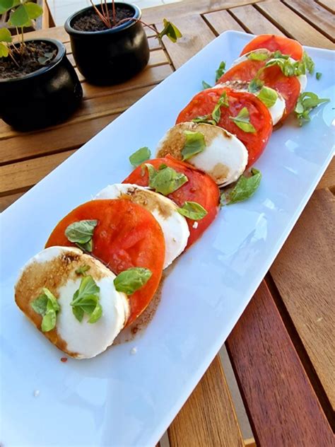 Salada Caprese - MaryM Blog