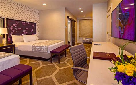 The Orleans Rooms & Suites | Photos & Info | Las Vegas Hotels