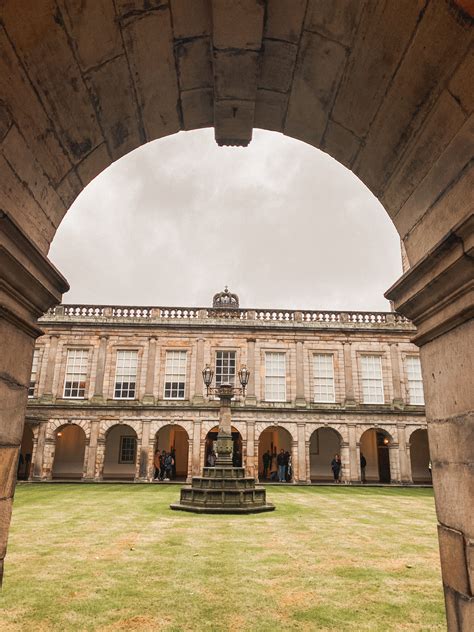 London Lookbook: Everything I wore in London - hannah, here and there