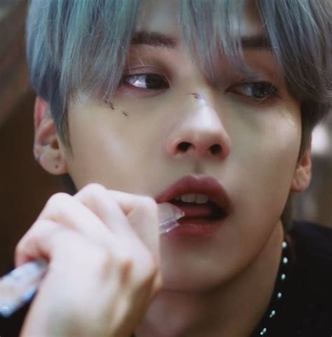 Pin de Lucy_V em Stray Kids | Cara perfeito, Minho, Cara