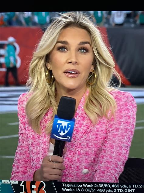 Charissa Thompson on Thursday Night Football - 09/29/22 : r/hot_reporters