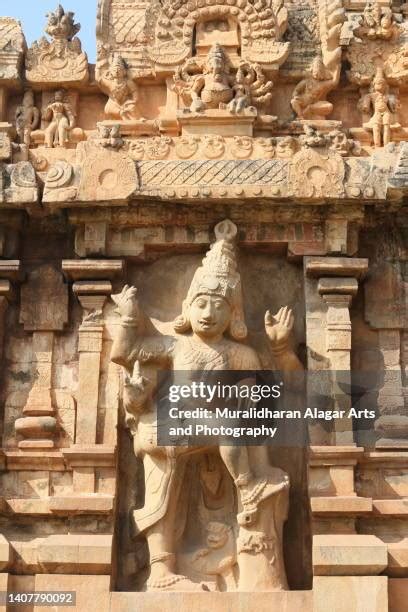 Dravidian Temple Architecture Photos and Premium High Res Pictures ...