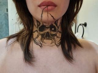 How do u think I did on Evelyn's tattoo?? : r/BaldursGate3