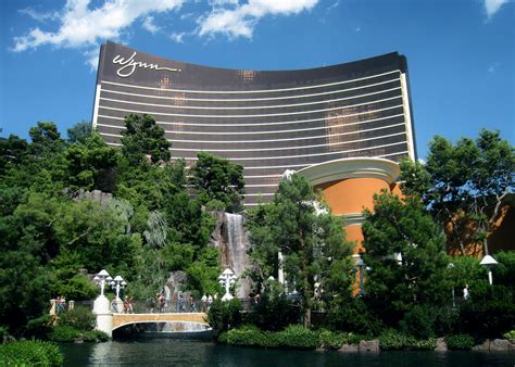 date april    wynn opened  las vegas las vegas