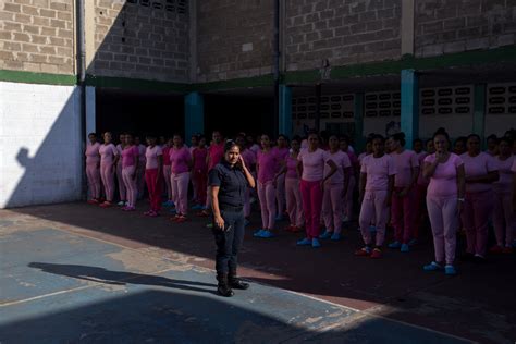 The Double Ordeal of Being a Woman in a Venezuelan Prison | Caracas