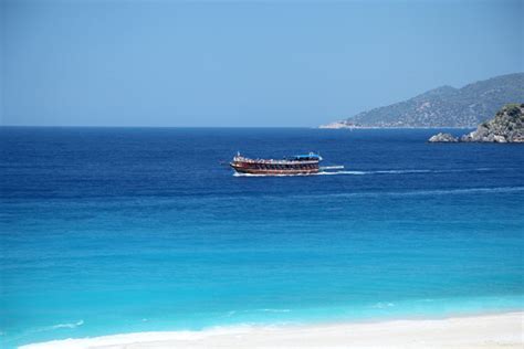 Tourist Boat At The Sea Free Stock Photo - Public Domain Pictures