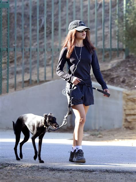 Jenna Ortega Outfits & Style Photos • CelebMafia