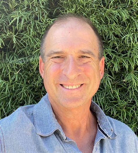 Where to Find Notary Services in Huntington Beach