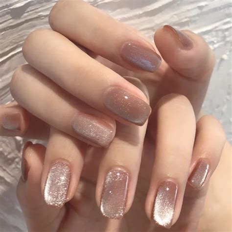 cats eye gel nails 1