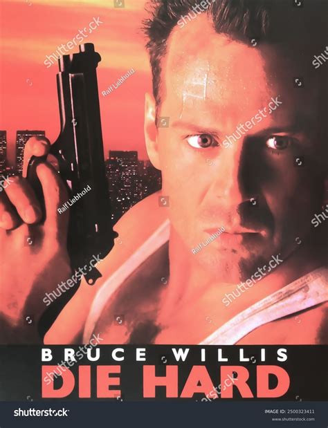 181 en la categoría «Bruce willis die hard» de imágenes, fotos de stock