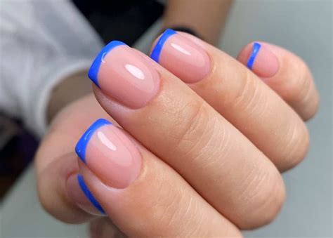 Blue Round Nails