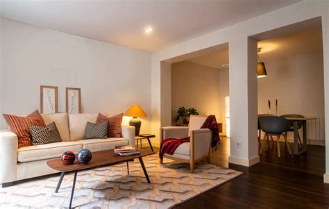 Cozy Living Room Design With Warm Light · Free Stock Photo