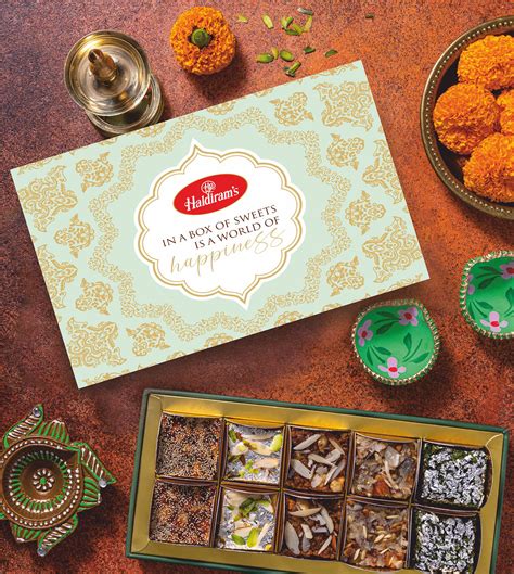 sweet box packaging  behance