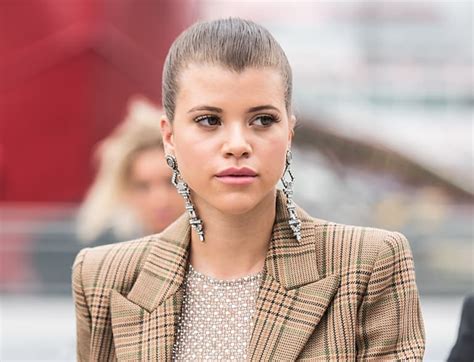 What Are All the Uses for Aquaphor According to Celebs?