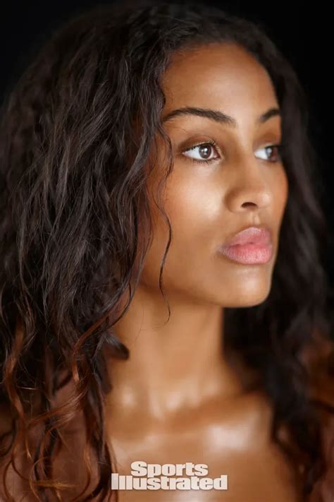 skylar diggins  wonderful wnba star players jaw dropping sports