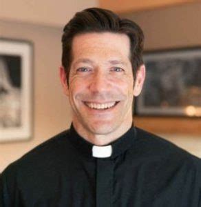 fr mike schmitz net worth