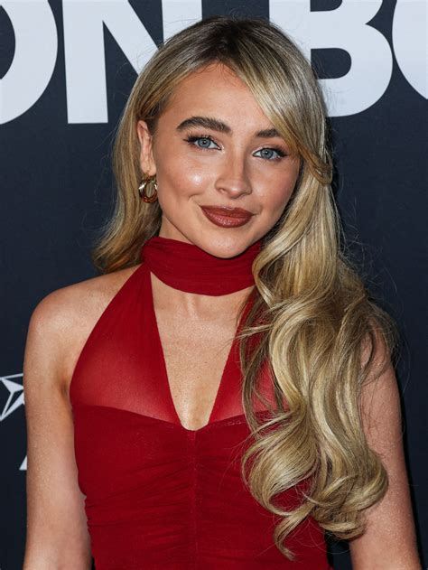 Sabrina Carpenter Porn Videos
