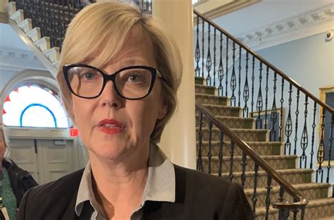 Elizabeth Smith-McCrossin drops her lawsuit against Karla MacFarlane